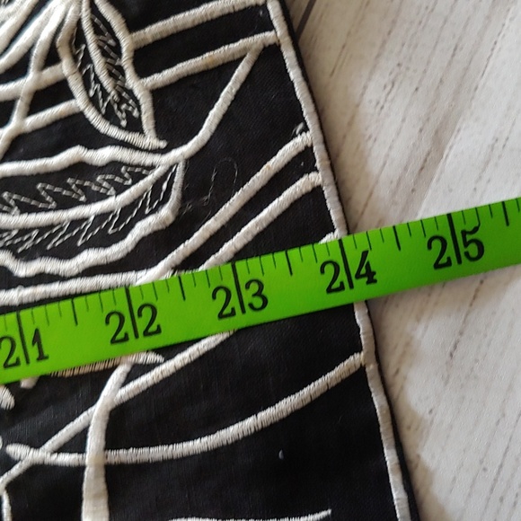 ANNE CARSON PETITE EMBROIDERED LINEN JACKET TOP - Picture 7 of 7